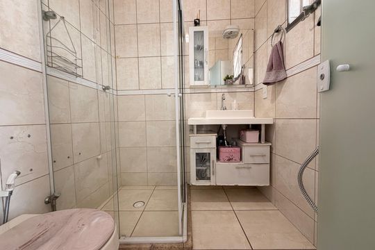 Banheiro da Suíte 2 de casa à venda com 7 quartos, 364m² em Vila Cristo Redentor, Jundiaí