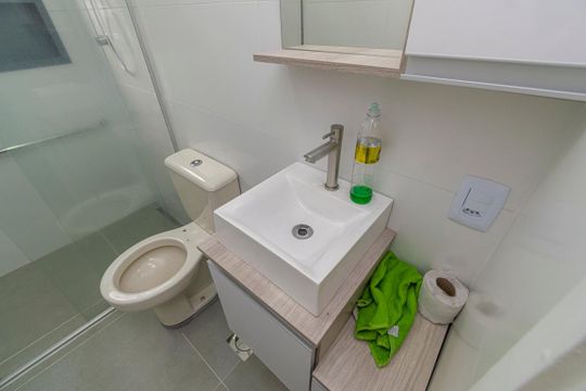 Banheiro de apartamento à venda com 2 quartos, 66m² em Irajá, Rio de Janeiro