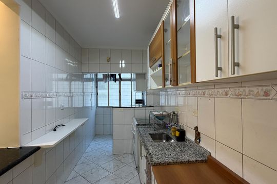 Cozinha e Área de Serviço de apartamento para alugar com 2 quartos, 85m² em Encruzilhada, Santos