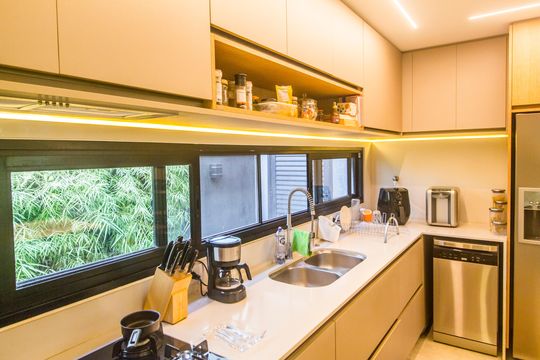 Cozinha de apartamento à venda com 3 quartos, 255m² em Alphaville, Santana de Parnaíba