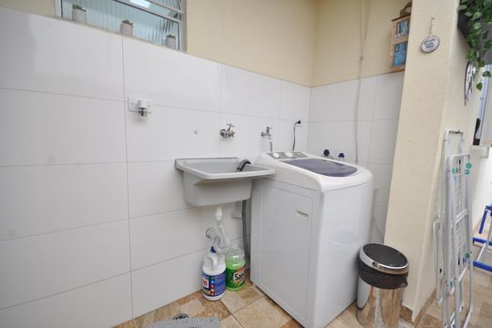 Área de Serviço de casa à venda com 2 quartos, 125m² em Vila Dona Augusta, São Paulo