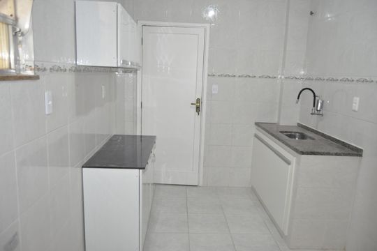 Apartamento para alugar com 2 quartos, 84m² em Todos Os Santos, Rio de Janeiro