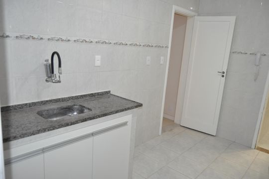 Apartamento para alugar com 2 quartos, 84m² em Todos Os Santos, Rio de Janeiro