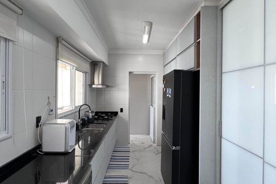 Cozinha de apartamento à venda com 3 quartos, 212m² em Alphaville Industrial, Barueri