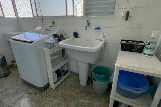 Lavanderia de apartamento à venda com 3 quartos, 153m² em Campo Belo, São Paulo