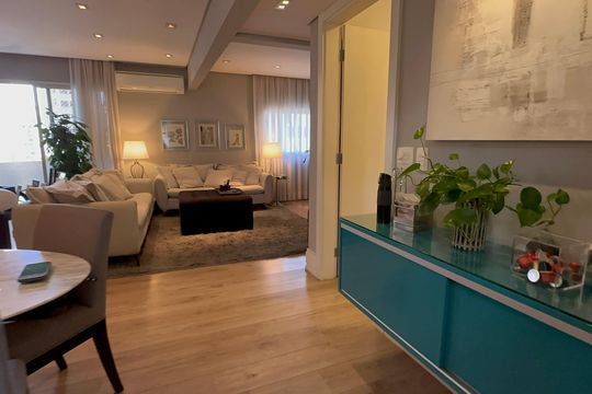Sala de apartamento à venda com 3 quartos, 153m² em Campo Belo, São Paulo