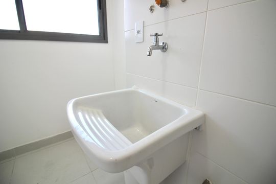 Área de Serviço de apartamento para alugar com 3 quartos, 110m² em Vila Guilhermina, São Paulo