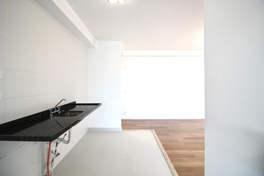 Cozinha de apartamento para alugar com 3 quartos, 110m² em Vila Guilhermina, São Paulo