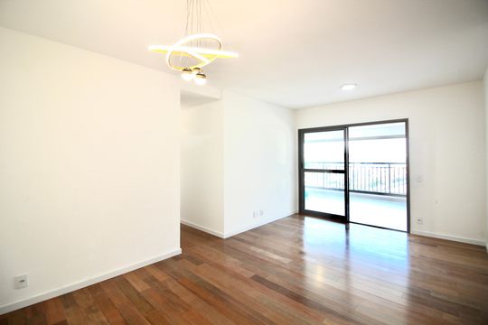 Apartamento para alugar com 3 quartos, 110m² em Vila Guilhermina, São Paulo