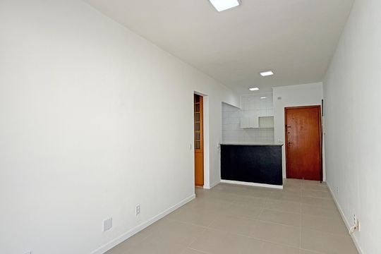 Sala de apartamento para alugar com 1 quarto, 47m² em Encruzilhada, Santos