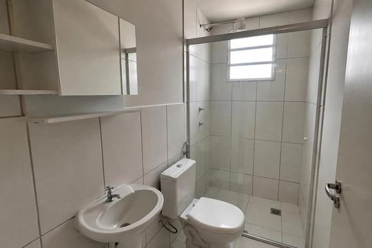 Banheiro de apartamento para alugar com 2 quartos, 48m² em Chácaras São Martinho, Campinas