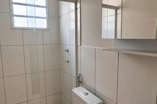 Banheiro de apartamento para alugar com 2 quartos, 48m² em Chácaras São Martinho, Campinas