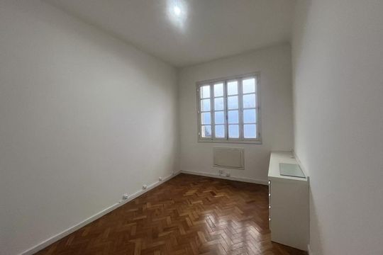 Apartamento à venda com 2 quartos, 70m² em Jardim Botânico, Rio de Janeiro