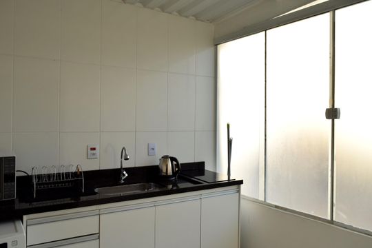 Cozinha de kitnet/studio para alugar com 1 quarto, 39m² em Pinheiros, São Paulo