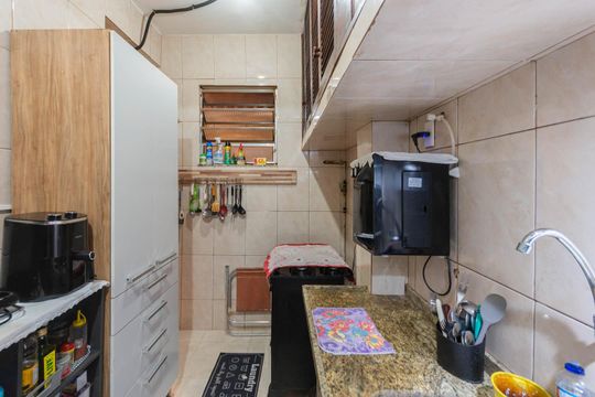 Cozinha de apartamento à venda com 2 quartos, 55m² em São Francisco Xavier, Rio de Janeiro