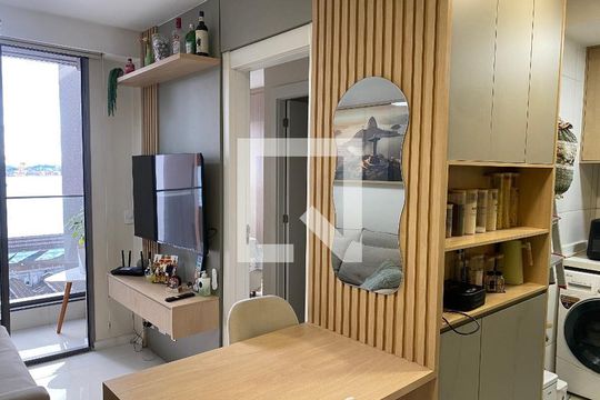 Apartamento à venda com 2 quartos, 50m² em Santo Cristo, Rio de Janeiro