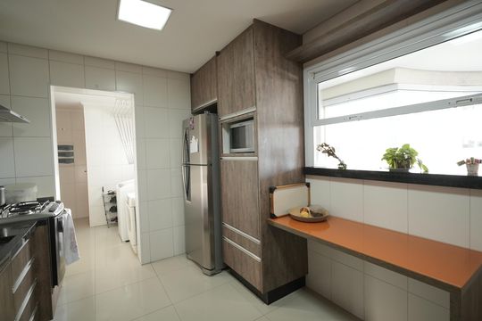 Cozinha de apartamento à venda com 3 quartos, 127m² em Vila Scarpelli, Santo André