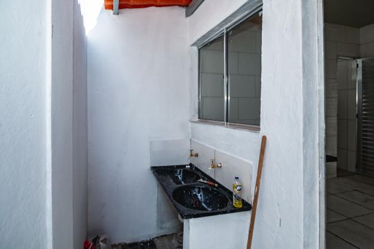 Casa para alugar com 1 quarto, 60m² em Nova York, Belo Horizonte
