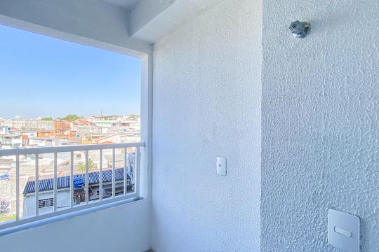Are de Serviço de apartamento para alugar com 2 quartos, 29m² em Jardim Danfer, São Paulo