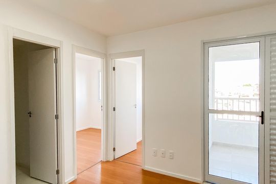 Sala/cozinha  de apartamento para alugar com 2 quartos, 29m² em Jardim Danfer, São Paulo