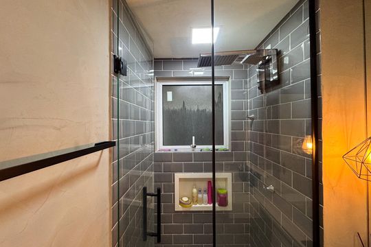 Banheiro Social de apartamento à venda com 2 quartos, 46m² em Santa Terezinha, São Bernardo do Campo
