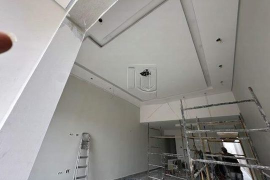 Casa à venda com 2 quartos, 135m² em Vila Curuçá, Santo André