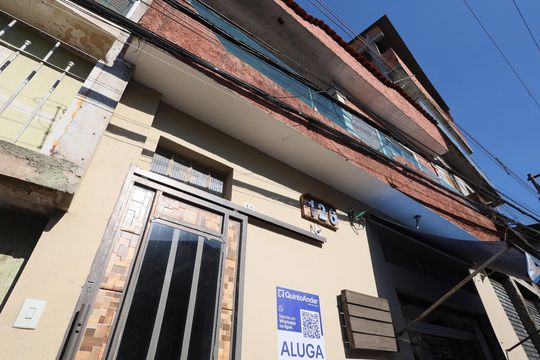 Fachada de casa para alugar com 3 quartos, 140m² em Vila Menck, Osasco