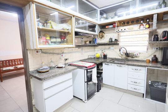 Cozinha de casa para alugar com 3 quartos, 140m² em Vila Menck, Osasco