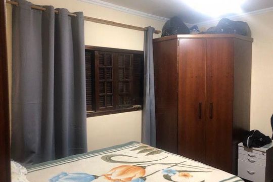 Casa à venda com 2 quartos, 165m² em Parque Novo Oratório, Santo André