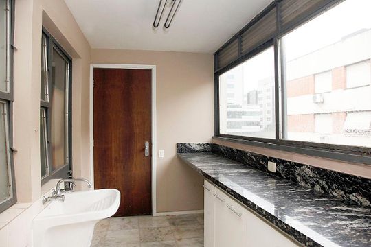 Área de Serviço + Despensa de apartamento à venda com 3 quartos, 124m² em Auxiliadora, Porto Alegre