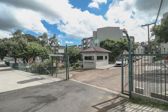 Fachada de apartamento para alugar com 2 quartos, 55m² em Jardim Itu, Porto Alegre