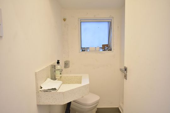 Lavabo de casa à venda com 3 quartos, 193m² em Mirandópolis, São Paulo