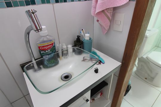 banheiro de apartamento à venda com 2 quartos, 49m² em Conjunto Habitacional Padre Manoel da Nobrega, São Paulo