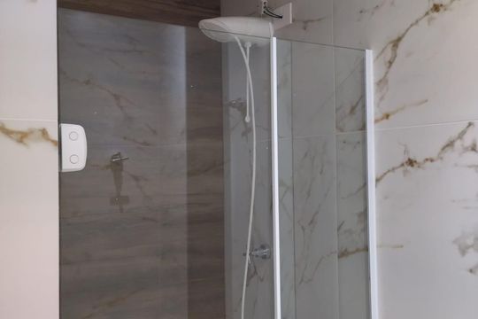 Banheiro de apartamento à venda com 2 quartos, 45m² em Vila Santa Luzia, São Bernardo do Campo