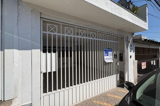Fachada de casa à venda com 3 quartos, 125m² em Vila Marina, São Paulo