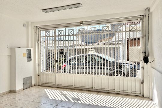 Garagem de casa à venda com 3 quartos, 125m² em Vila Marina, São Paulo