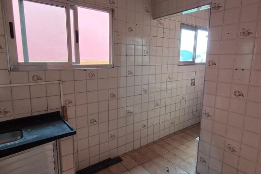 Cozinha de apartamento à venda com 2 quartos, 52m² em Santa Terezinha, São Bernardo do Campo