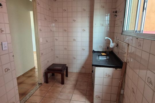 Cozinha de apartamento à venda com 2 quartos, 52m² em Santa Terezinha, São Bernardo do Campo
