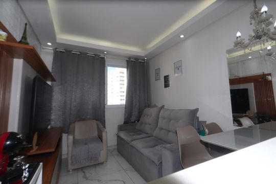 Sala de apartamento à venda com 2 quartos, 40m² em Sítio da Figueira, São Paulo