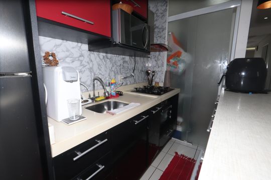 Cozinha de apartamento à venda com 2 quartos, 40m² em Sítio da Figueira, São Paulo