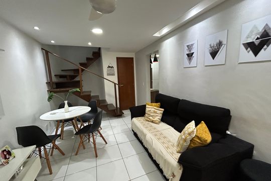 Sala de casa para alugar com 3 quartos, 120m² em Osvaldo Cruz, Rio de Janeiro
