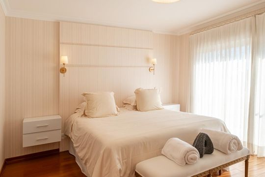 Quarto de casa à venda com 5 quartos, 390m² em Residencial Tres (Alphaville), Santana de Parnaíba