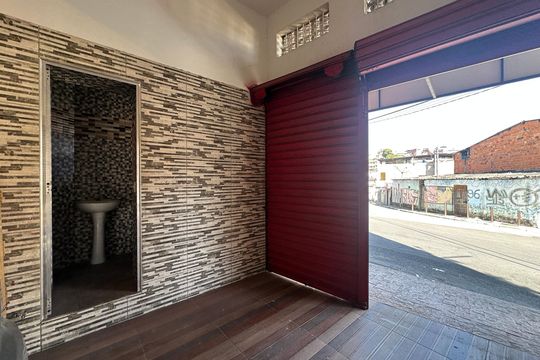 Garagem de casa à venda com 5 quartos, 220m² em Vale do Sol, Barueri