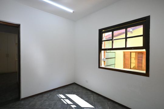 Escritório de casa de condomínio para alugar com 2 quartos, 140m² em Jardim Taboao, São Paulo