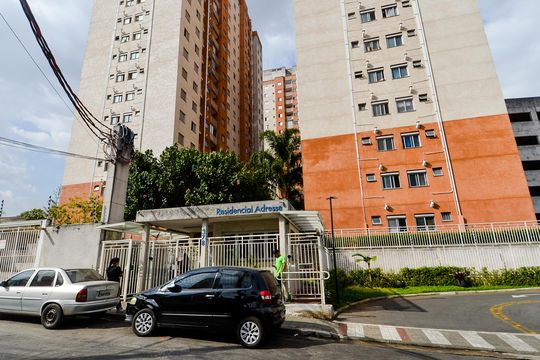 Fachada do Prédio de apartamento para alugar com 2 quartos, 50m² em Jardim Rossi, Guarulhos