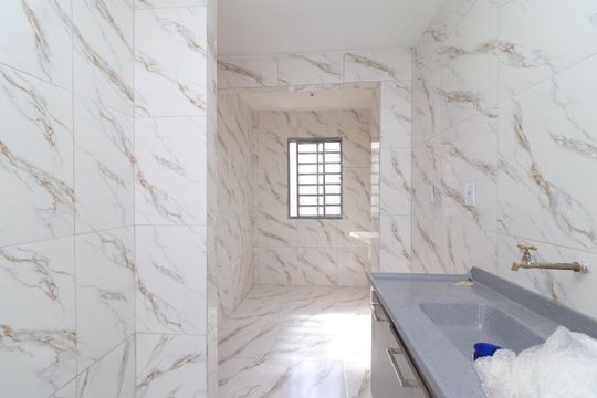 Cozinha de apartamento para alugar com 2 quartos, 48m² em Jardim Redil, São Paulo