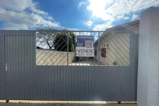 Placa instalada em 21/08/2026 com o código MBKZ-21 de casa à venda com 2 quartos, 110m² em Canudos, Novo Hamburgo
