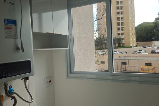 Área de serviço de apartamento para alugar com 2 quartos, 46m² em Jardim Santa Rosália, Sorocaba