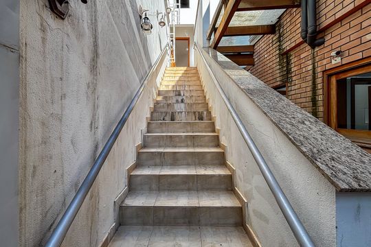 Casa à venda com 3 quartos, 452m² em Alto de Pinheiros, São Paulo