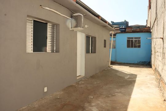 Casa para alugar com 2 quartos, 90m² em Jardim Coimbra, São Paulo